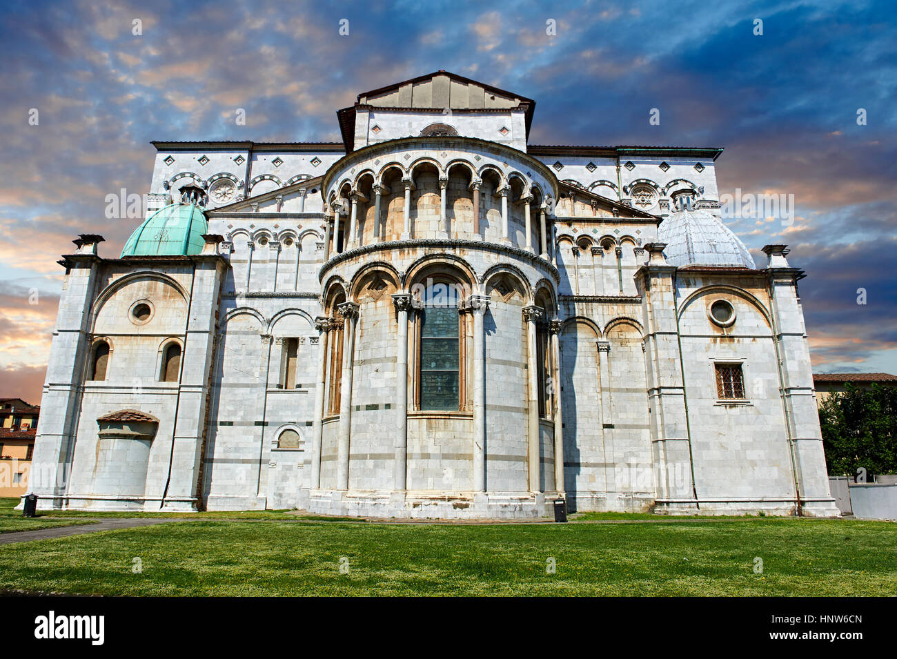 Romaesque abside esterna della Cattedrale di San Martino, Duomo di Lucca, Tunscany, Italia, Foto Stock