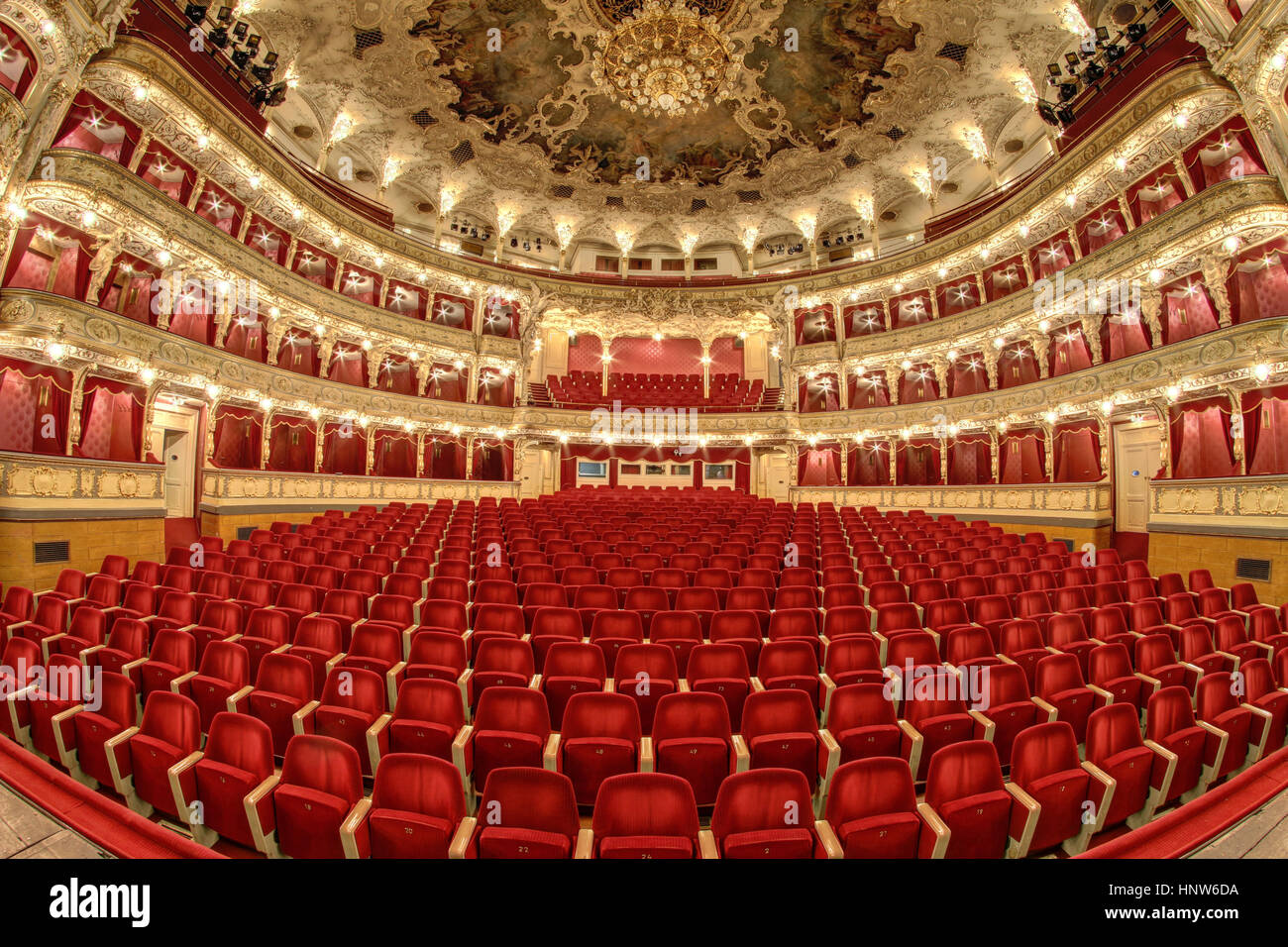 Auditorium interiore del grande teatro - Opera, Praga, Repubblica Ceca Foto Stock