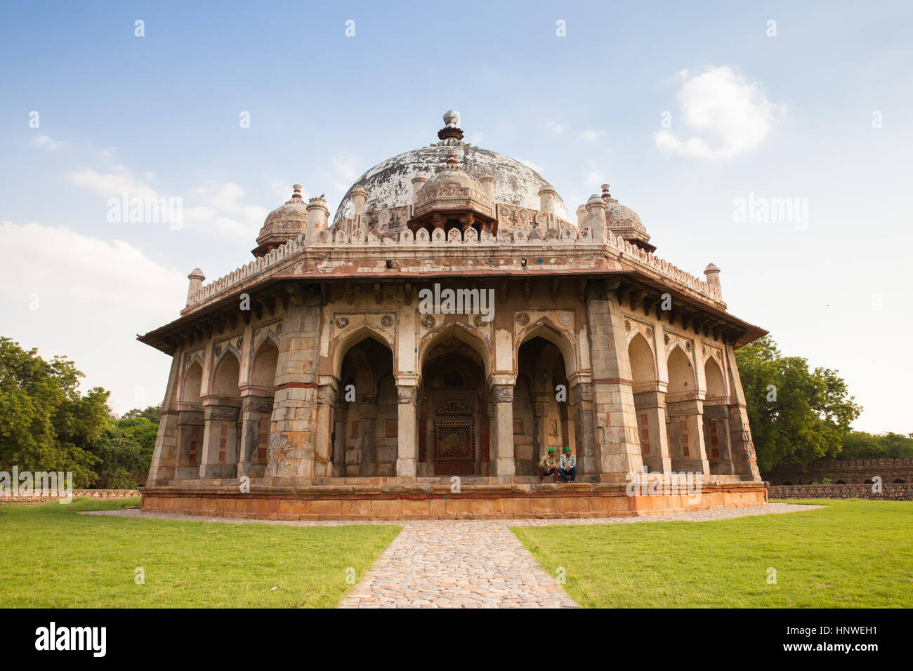 Delhi, India - 19 September, 2014: Isa Khan Niyazi della tomba di uno degli edifici della la tomba di Humayun, complesso il 19 settembre 2014, Delhi, India. Foto Stock