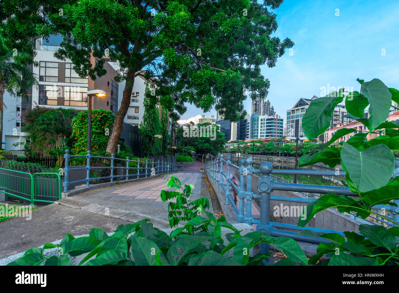 Camminare sulla mattina di Singapore. I punti di riferimento e memoriali Foto Stock