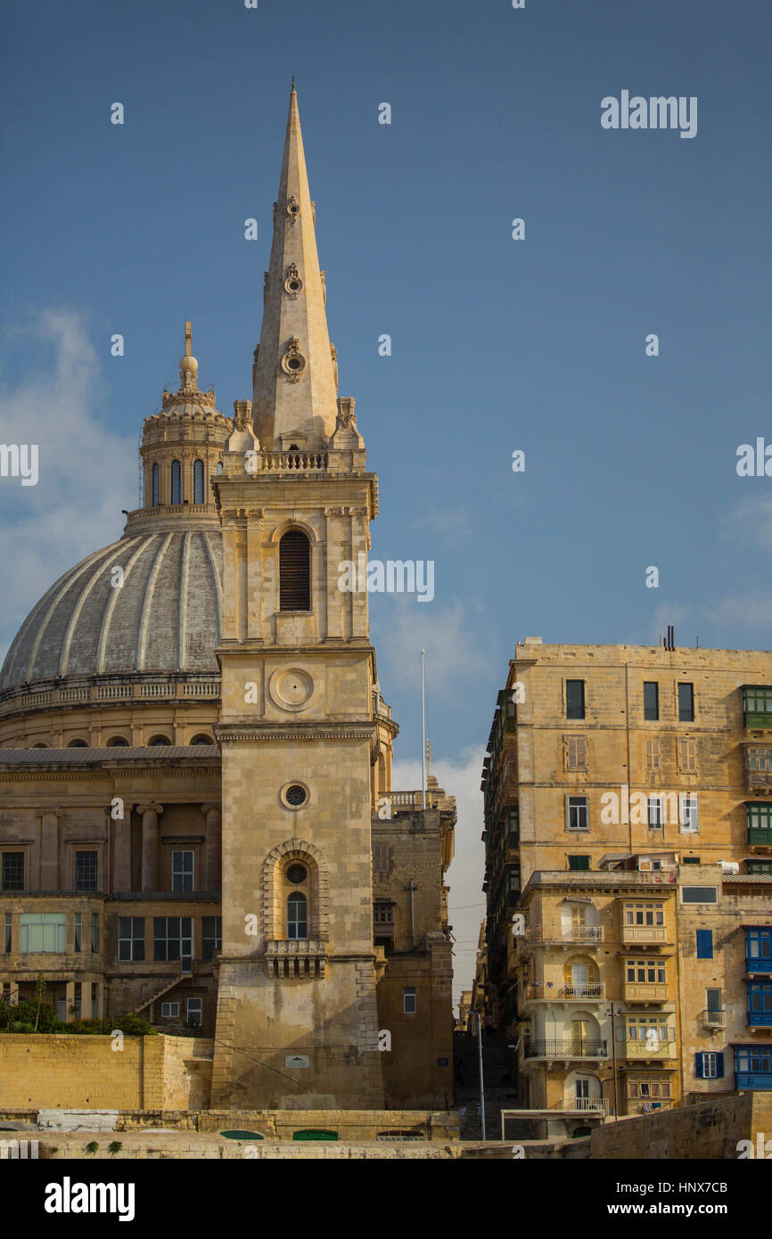 Cupola della chiesa carmelitana e San Paolo Pathedral, Valletta, Malta Foto Stock