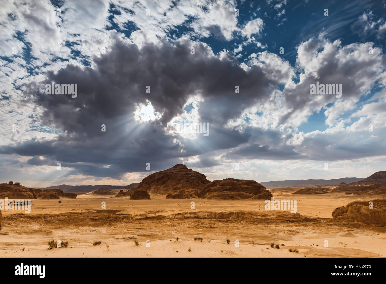 Mountain in arido deserto Egitto Africa Foto Stock