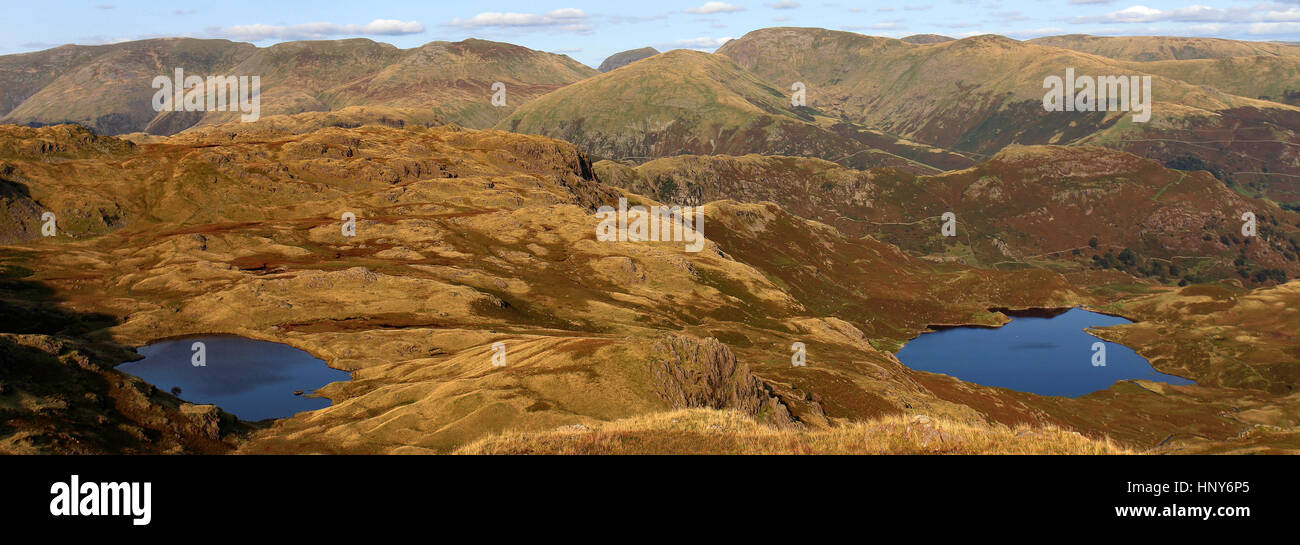 Paesaggio di Codale Tarn e Easdale Tarn, Grasmere comune, Parco Nazionale del Distretto dei Laghi, Cumbria County, England, Regno Unito Foto Stock