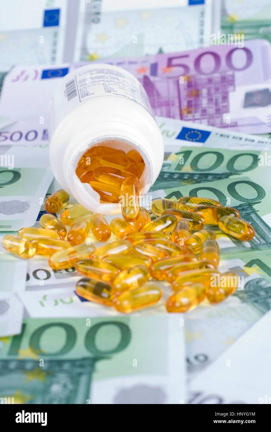 Symbolbild Medikamentenkosten - medicamenti e denaro Foto Stock