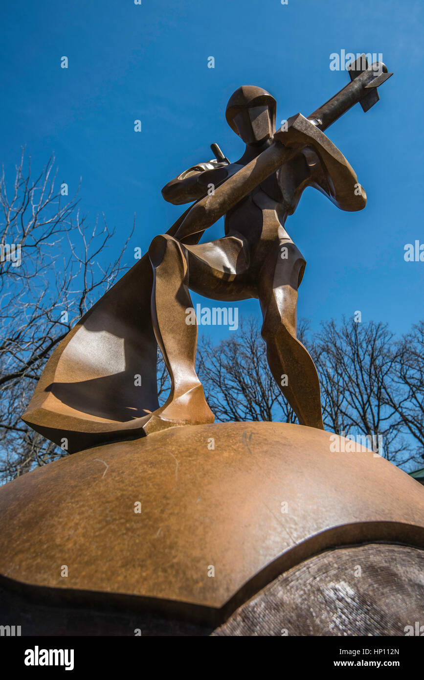 Artisti statue e sculture nel parco della contea. Storiche e moderne interpretazioni. Foto Stock