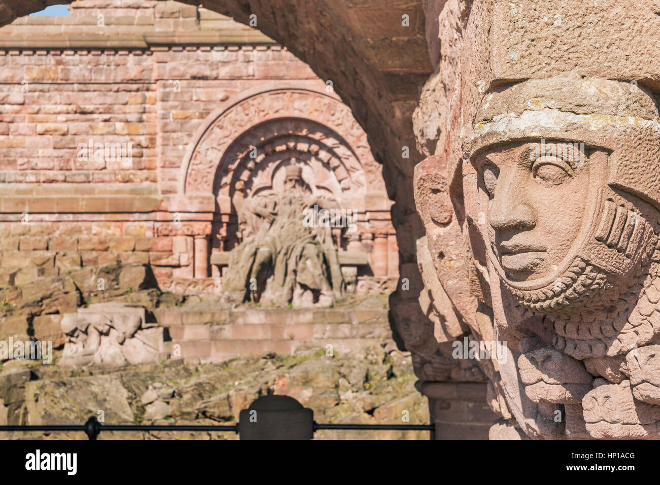 La Grotta di Barbarossa fa parte del monumento Kyffhaeuser nel quartiere Kyffhaeuserkreis, Turingia, Germania, Europa Foto Stock