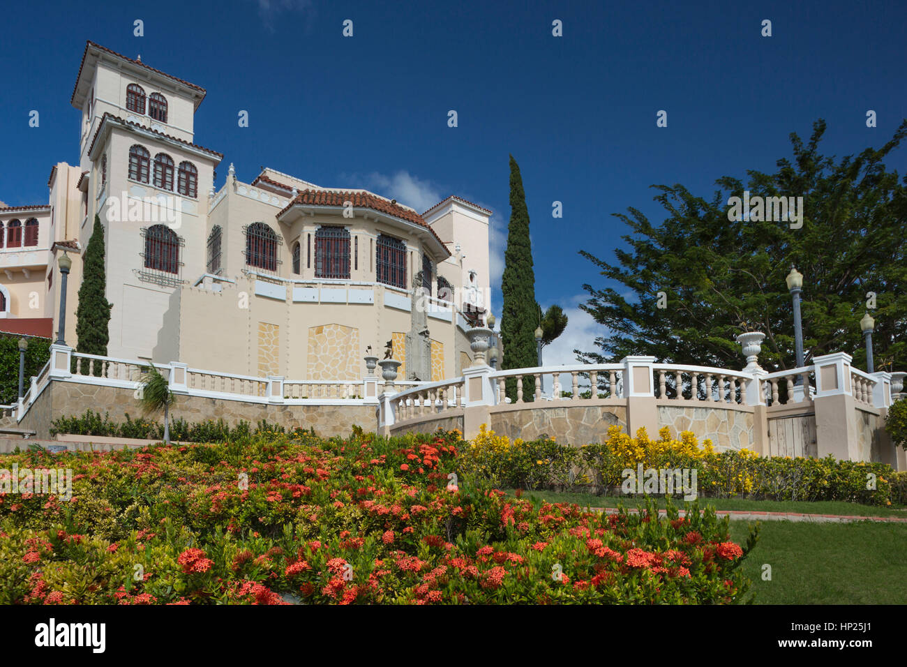 Terrazze giardini formali MUSEO CASTILLO SERRALLES (©PEDRO ADOLFO DE CASTRO 1930) EL VIGIA HILL PONCE PUERTO RICO Foto Stock