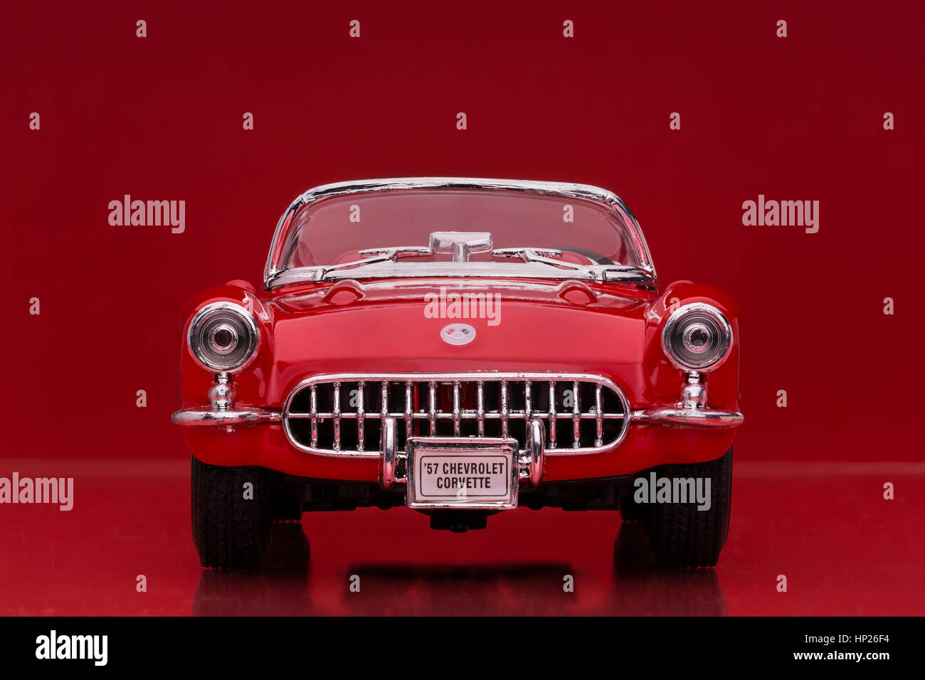 Giocattolo Auto D'epoca Modellino Auto Kinsmart Chevrolet Corvette 1957 In Scala 1:34 - Pressofusa, Colore Rosso Auto Giocattolo Pressofuso - Foto 13