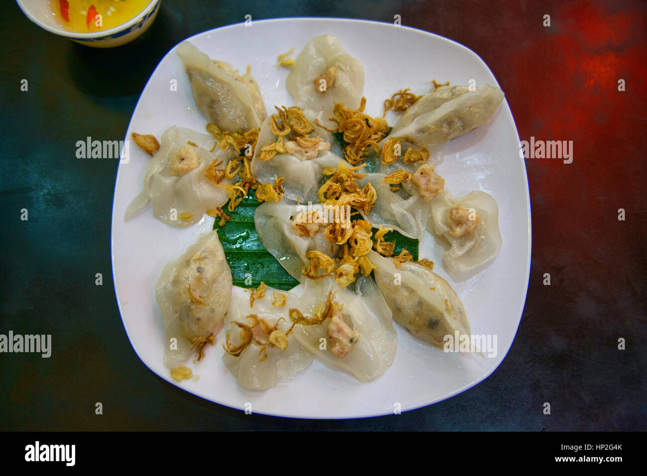 Banh bao VAC, bianca rose gnocchi di patate, una specialità di Hoi An, Vietnam Foto Stock