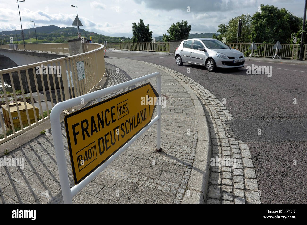 Vista del villaggio di Schengen, Schengen è un francese-tedesco bordier località ubicata in East-Luxembourg. Questo anno 2010 ricorre il venticinquesimo anniversario della S Foto Stock