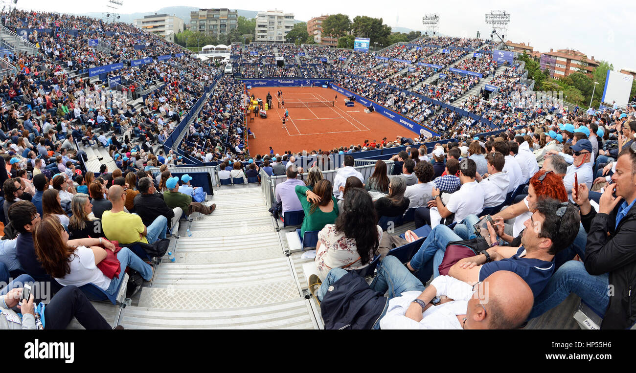 Barcellona - Apr 26: spettatori in ATP Barcelona Open Banc Sabadell Conde de Godo torneo su Aprile 26, 2015 a Barcellona, Spagna. Foto Stock