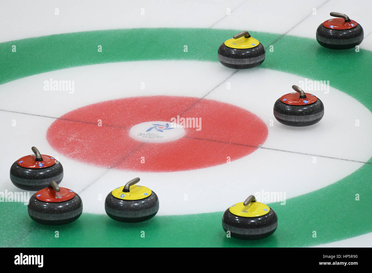 Hokkaido, Giappone. 18 Febbraio, 2017. Vista generale del Curling : uomini Round Robin match tra Giappone 19-1 Qatar durante il 2017 Sapporo dei Giochi Invernali Asiatici a Sapporo Curling Stadium di Hokkaido, Giappone . Credito: AFLO SPORT/Alamy Live News Foto Stock