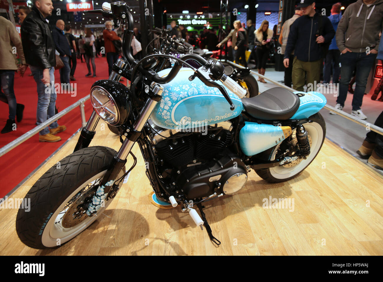 Londra REGNO UNITO 19-Febbraio-2017 Il Carole Nash MCN Motorcycle Show 2017 aveva 22 dei principali produttori mondiali e il meglio della nuova moto,come pure le ragazze e di capi di abbigliamento e accessori per piloti.@Paolo Quezada-Neiman/Alamy Live News Foto Stock