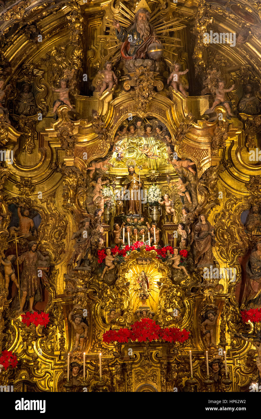 Ornato interno di san jose capilla o chiesa in Sevilla, Spagna Foto Stock