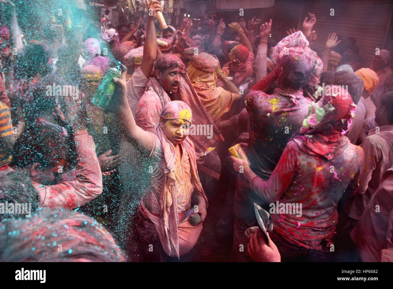 Holi celebrazioni in Vrindavan, India Foto Stock