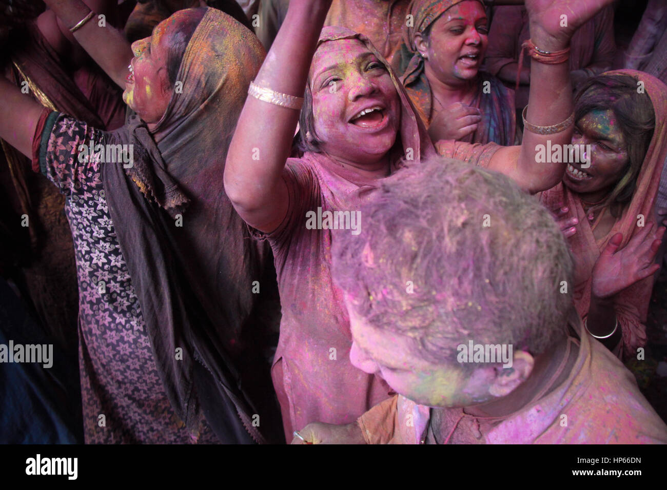 Holi celebrazioni in Vrindavan, India Foto Stock