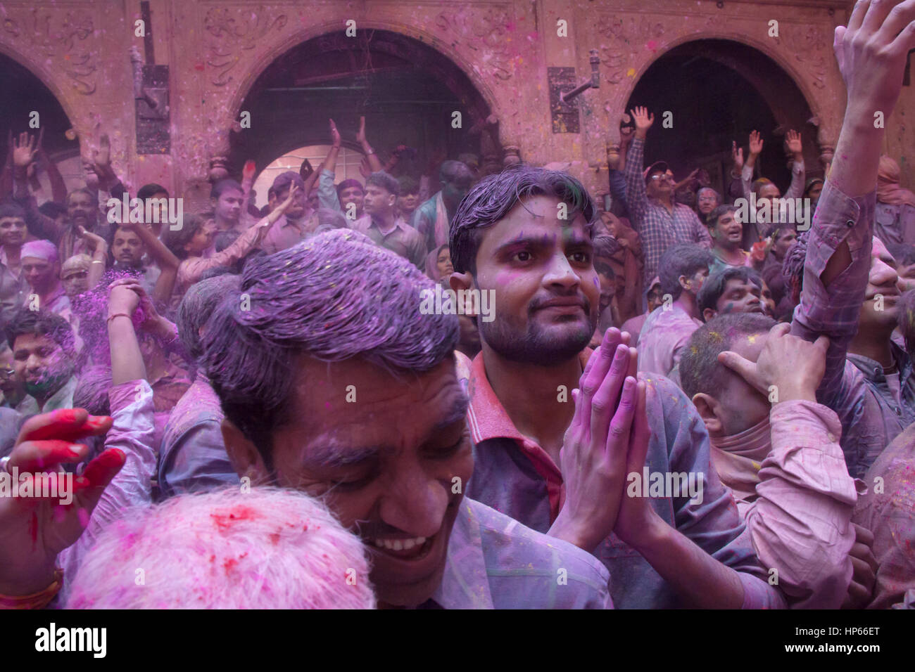 Holi celebrazioni in Vrindavan, India Foto Stock