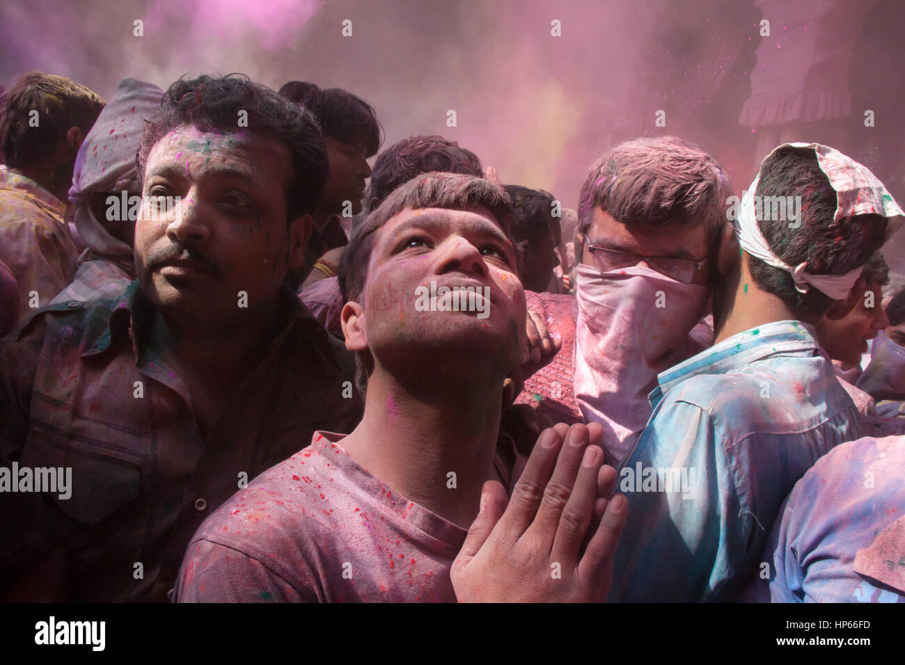 Holi celebrazioni in Vrindavan, India Foto Stock