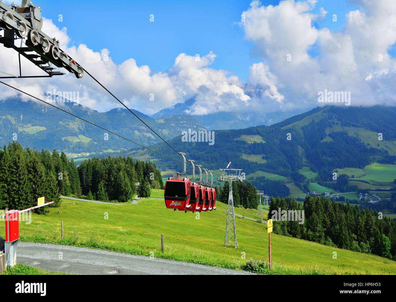 FIEBERBRUNN, Austria - 30 agosto 2016. Funivia trasporto in Fieberbrunn , Tirolo, Austria Foto Stock