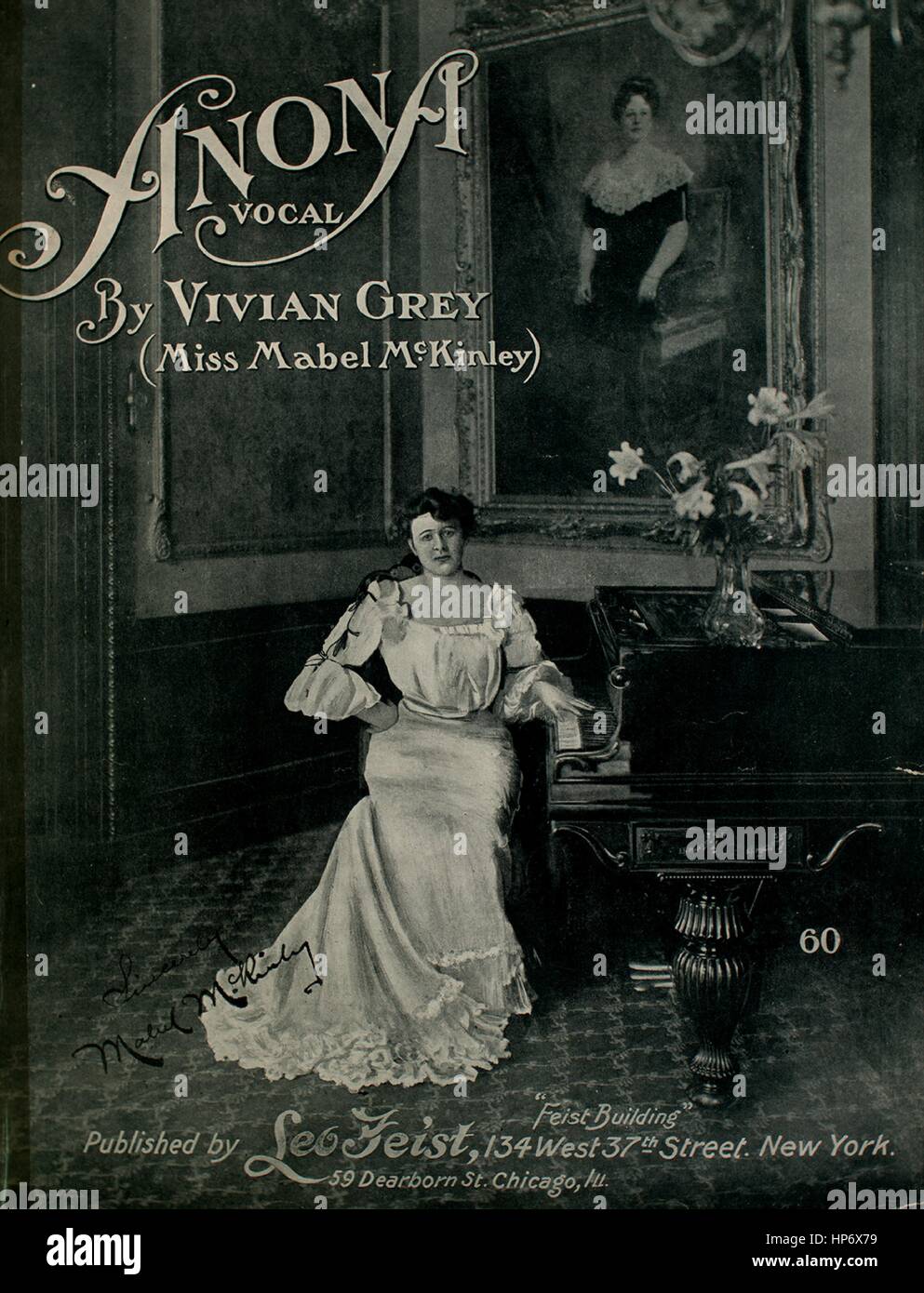 Foglio di musica immagine copertina della canzone 'Anona', con paternitã originale lettura delle note "da Vivian grigio (Miss Mabel McKinley)', Stati Uniti, 1903. L'editore è elencato come 'Leo Feist, 134 West 37th Street', la forma della composizione è 'strofico con chorus', la strumentazione è 'pianoforte e voce", la prima linea recita "In th ewestern Stato dell Arizona, ha vissuto un Indiano cameriera', e l'illustrazione artista è elencato come 'unattrib. lith. di Miss Mabel McKinley; Teller, figli e Dorner, New York'. Foto Stock