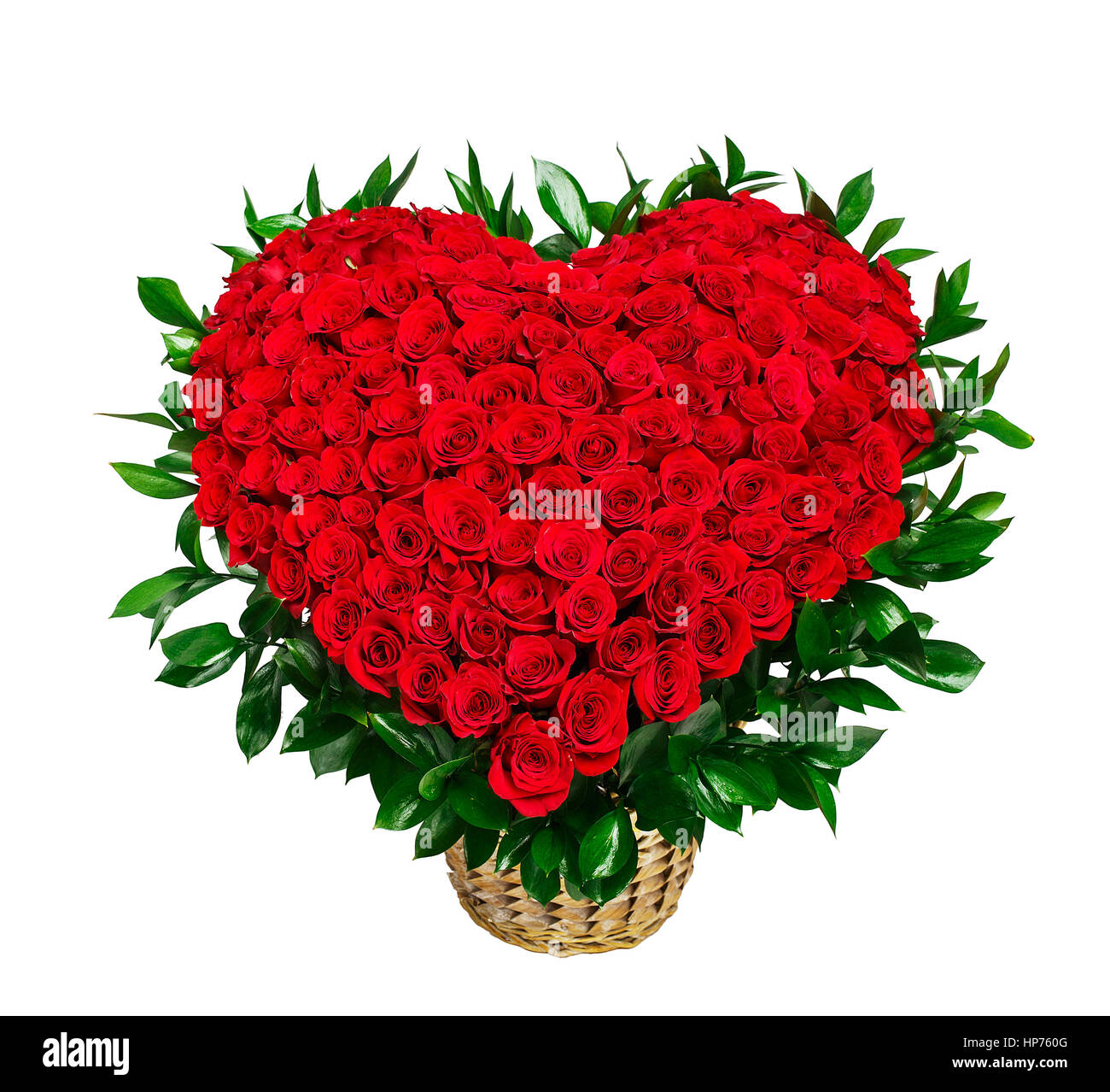 A forma di cuore ad bouquet di rose rosse isolato su sfondo bianco. Foto Stock