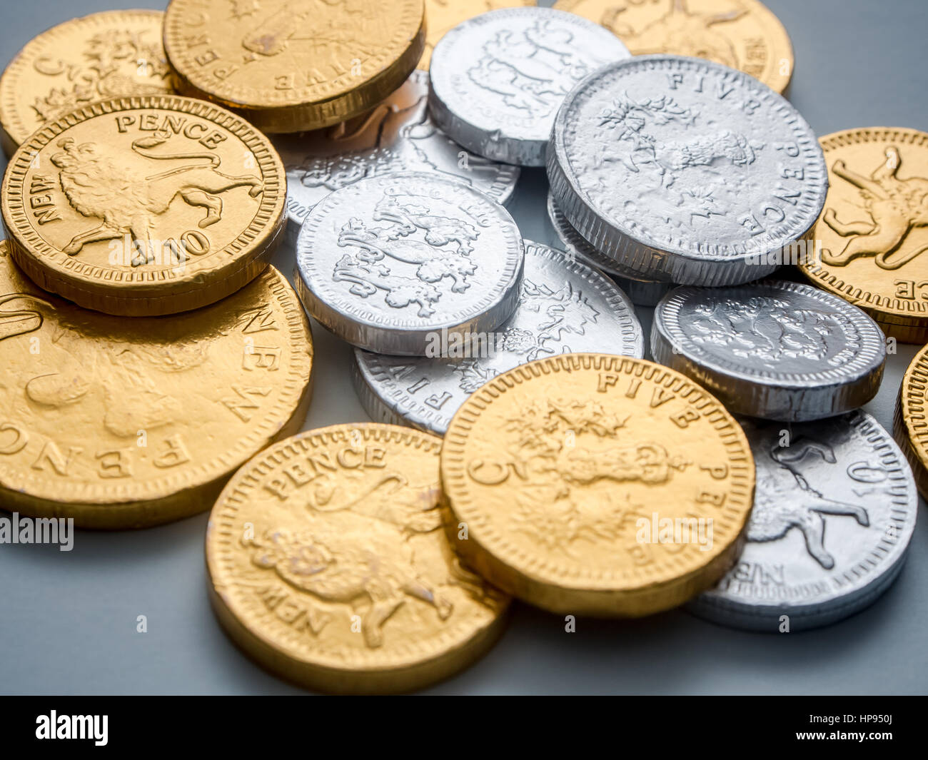 Il cioccolato monetario britannico ricoperta in lamina Foto Stock