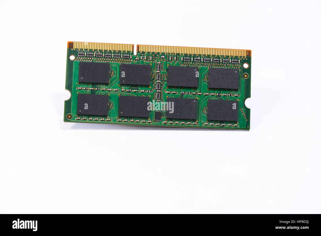 Chip di memoria RAM su sfondo bianco Foto Stock