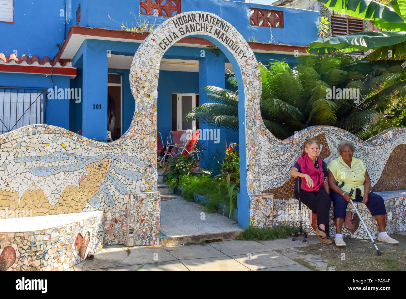 Fusterlandia, un arte complessa è chiamato dopo il suo creatore Jose Fuster è stata stabilita in Jaimanitas, una zona economicamente depressa vicino a L'Avana Cuba Foto Stock