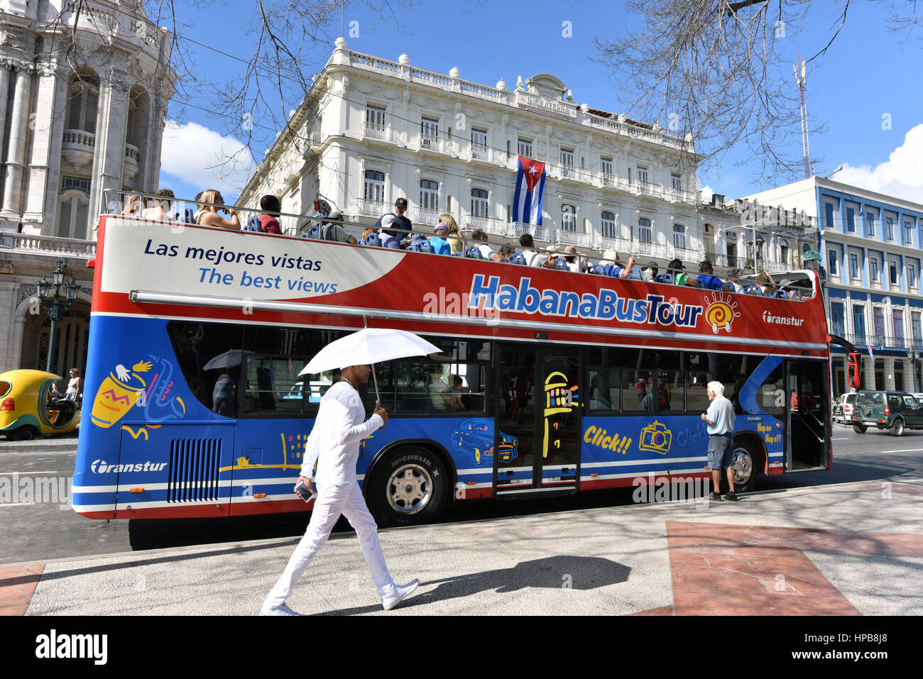 Bus turistico Havana Vieja Foto Stock
