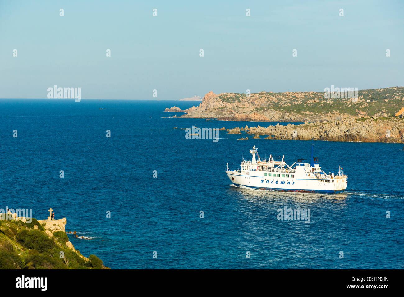 Saremar traghetto naviga da Santa Teresa di Gallura, Sardegna del nord Italia per il Bonifaccio Corsica Foto Stock
