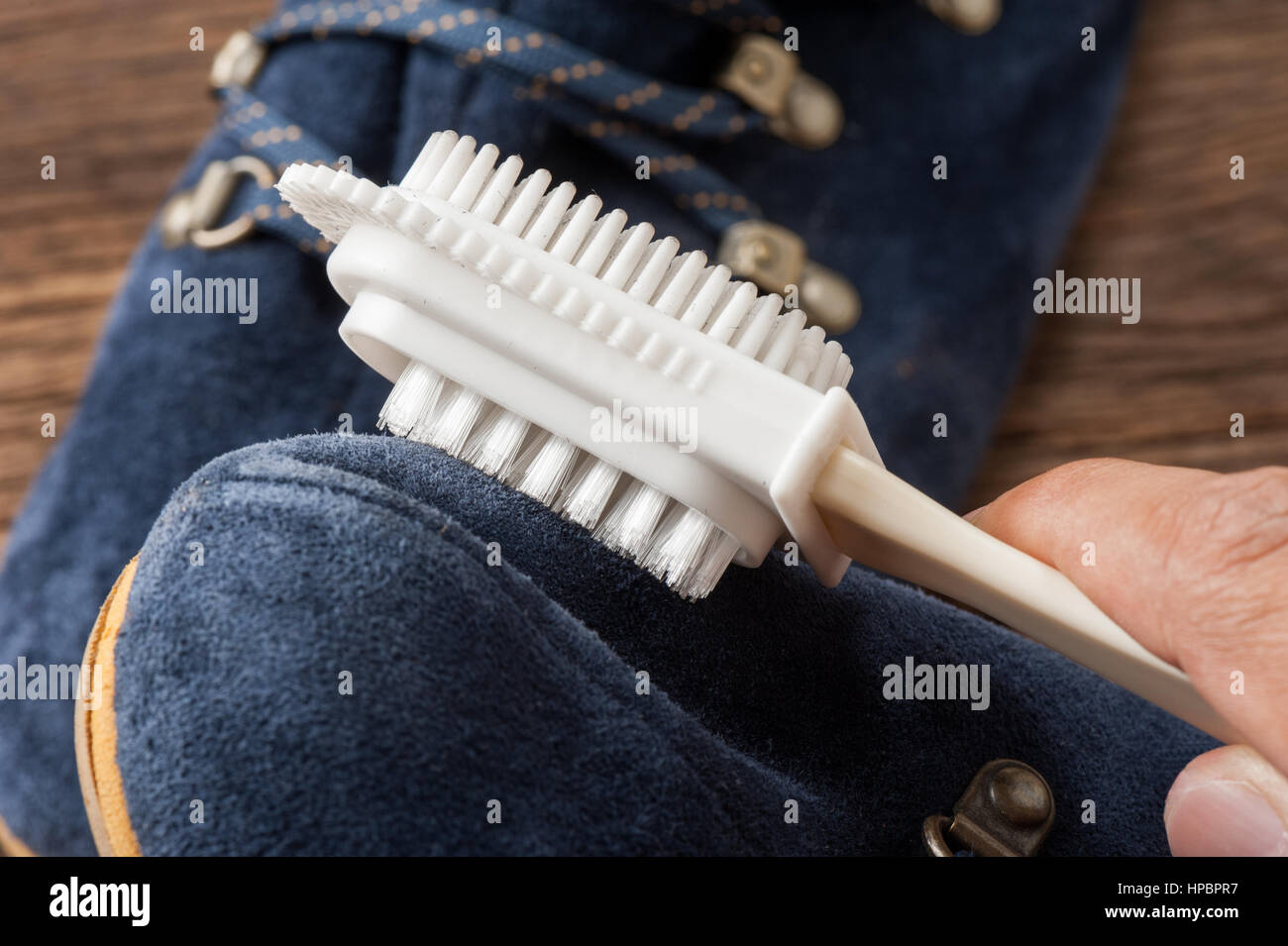 Spazzola di manutenzione per camoscio e nubuck scarpe Foto Stock