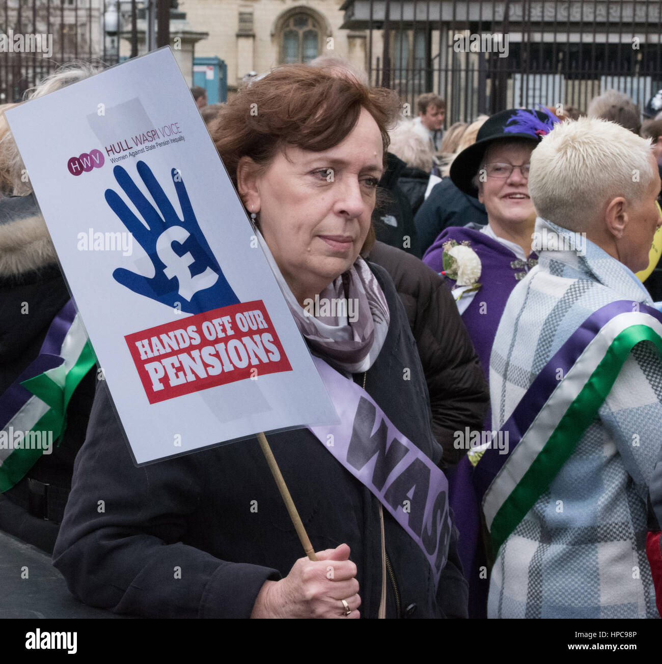 Londra, Regno Unito. Il 21 febbraio 2017. Una lobby di Parliment dalle donne contro la pensione statale Inequalty per protestare contro le modifiche dello stato dell' età pensionabile per le donne Credito: Ian Davidson/Alamy Live News Foto Stock