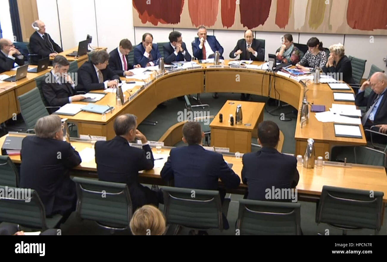 (Da destra) Membro del Comitato di politica monetaria della Banca di Inghilterra Dr Gertjan Vlieghe, Chief Economist presso la banca di Inghilterra Andy Haldane, il governatore della Banca d'Inghilterra Mark Carney e membro del Comitato di politica monetaria della Banca di Inghilterra Ian McCafferty dare prova al Tesoro Comitato Ristretto alla Camera dei Comuni di Londra. Foto Stock