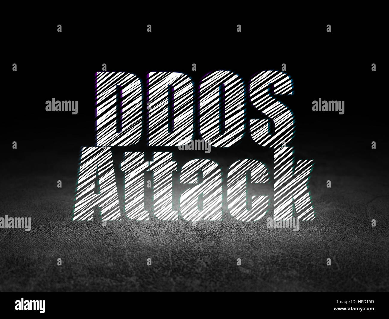 Il concetto di protezione: Incandescente testo attacco DDOS in grunge dark room con il pavimento era sporco, sfondo nero Foto Stock