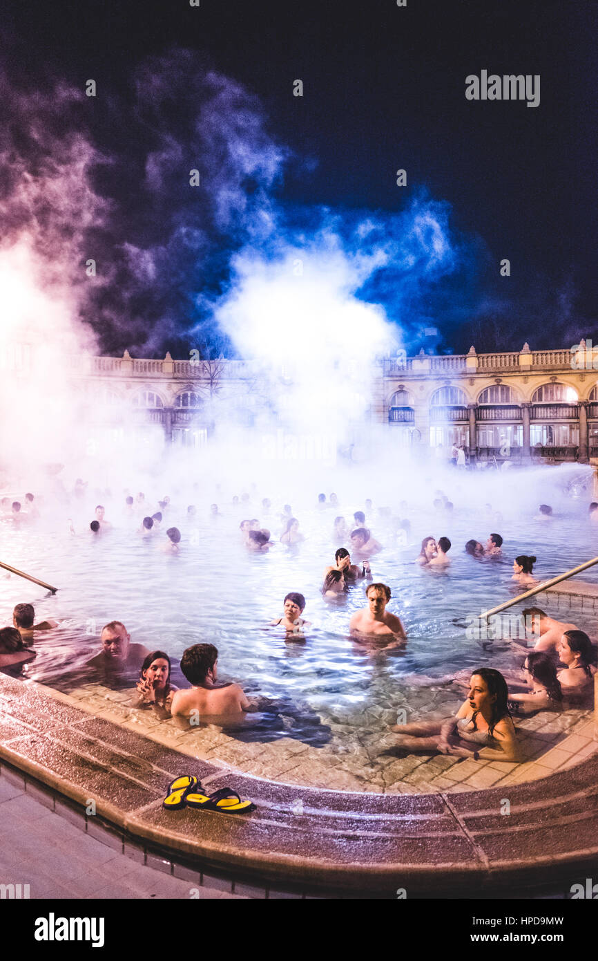 Ungheria, Budapest: L'openair di Szechenyi Spa Foto: Cronos/Alessandro Bosio Foto Stock
