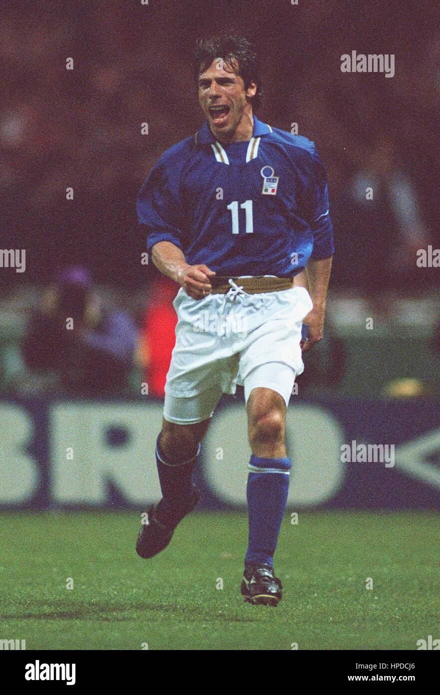 GIANFRANCO ZOLA ITALIA & Chelsea FC 14 Febbraio 1997 Foto Stock