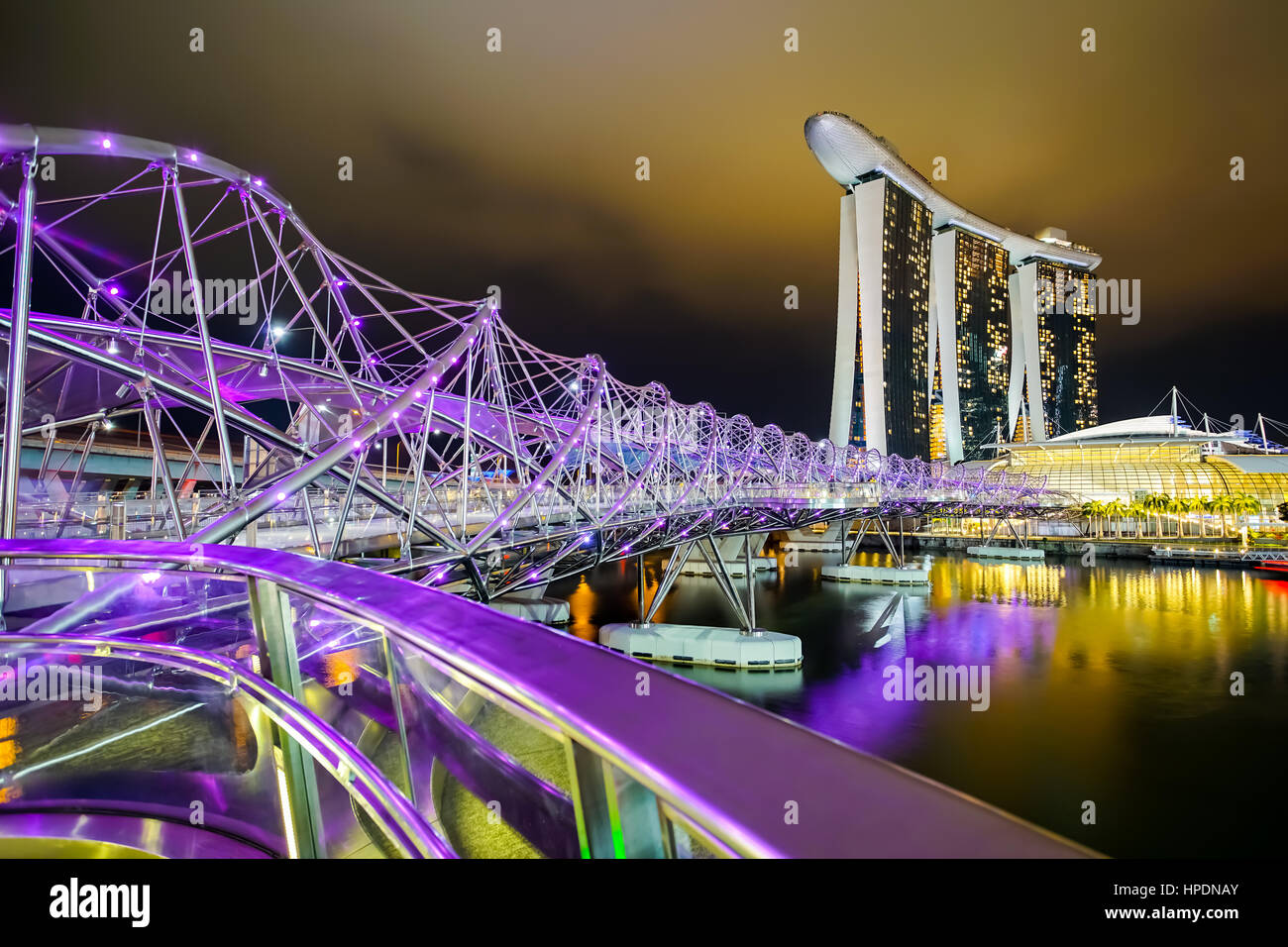 Paesaggio di Felix bridge e il Marina Bay Sands Singapore Foto Stock