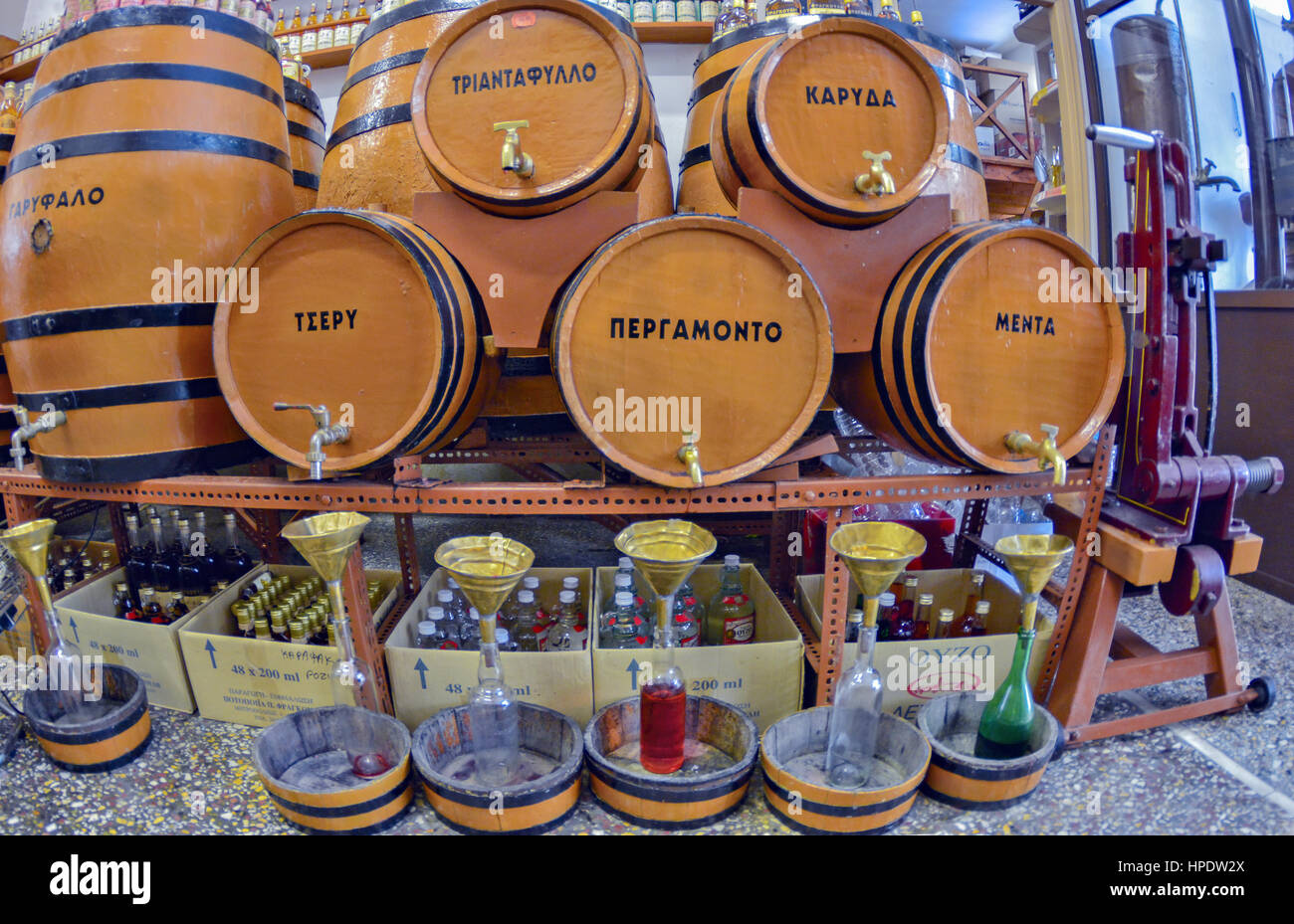 Fragouli della distilleria tradizionale che si trova nella città di Lefkada, a |Lefkada isola nel mare Ionio, Grecia Foto Stock