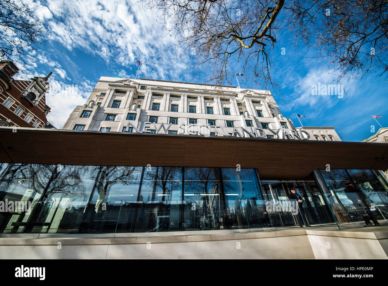 New Scotland Yard building, la curtis Green Building, sulla Victoria