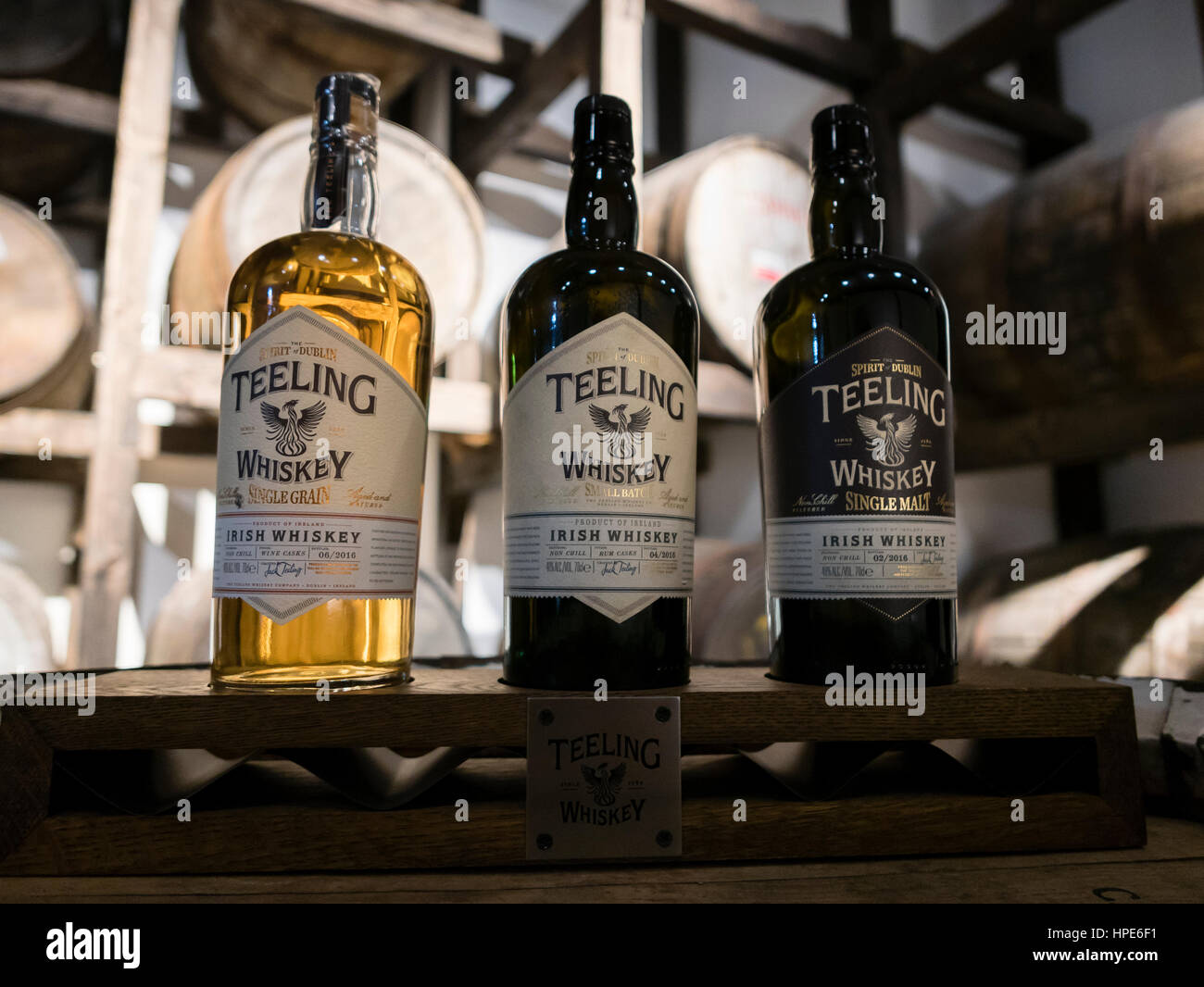 Tipi di Whisky e whiskey barili, Teeling Distillery, Dublino Repubblica di Irlanda. Foto Stock