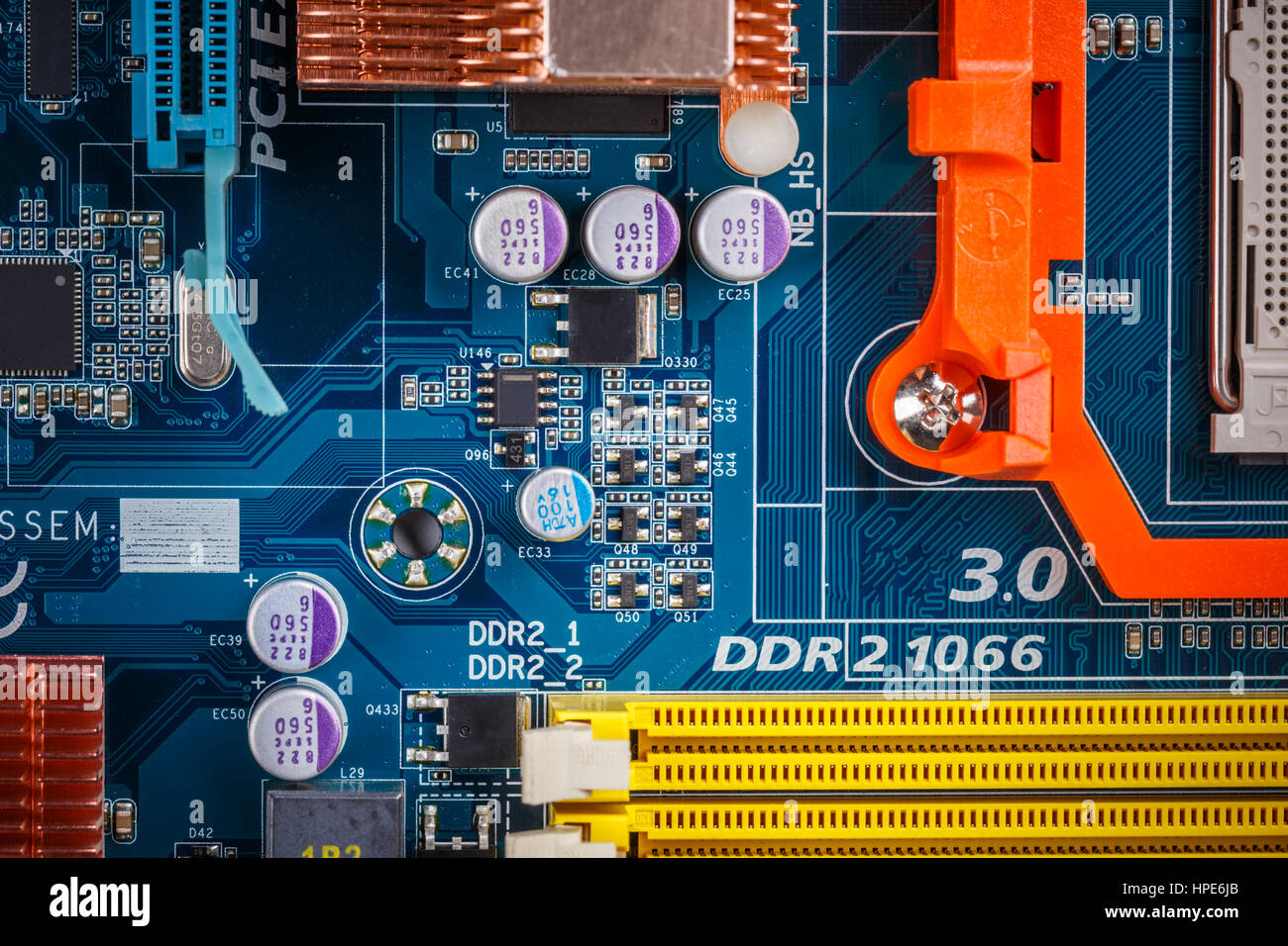 Socket di processore CPU su una scheda madre del computer con perni visibili Foto Stock