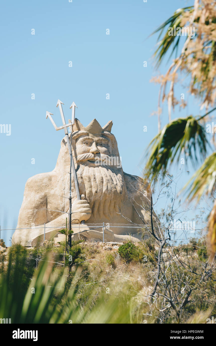 Il Re Nettuno statua al abbandonato Atlantis Marine Park in due rocce, Perth Foto Stock