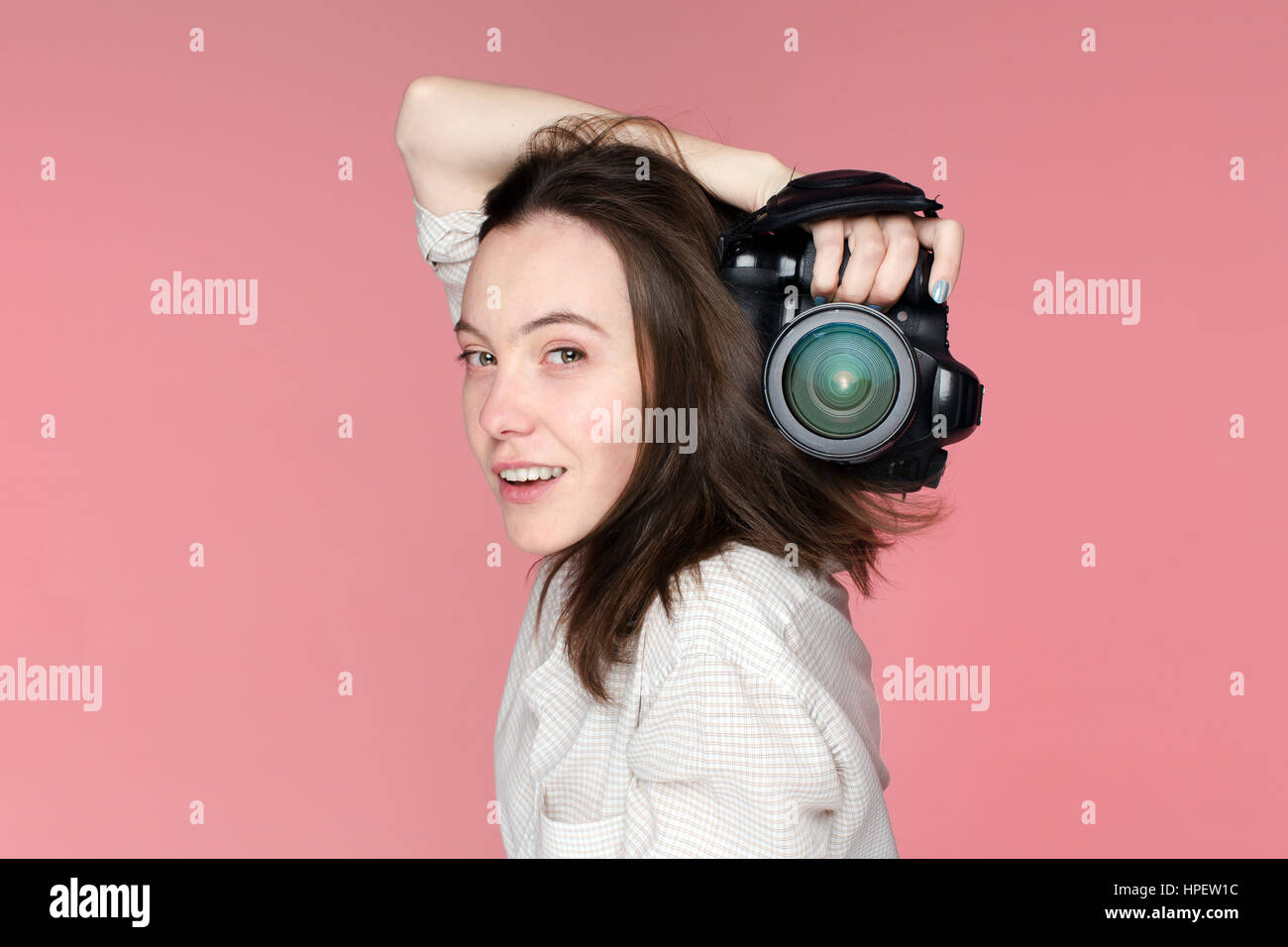 Ritratto della ragazza con la fotocamera Foto Stock