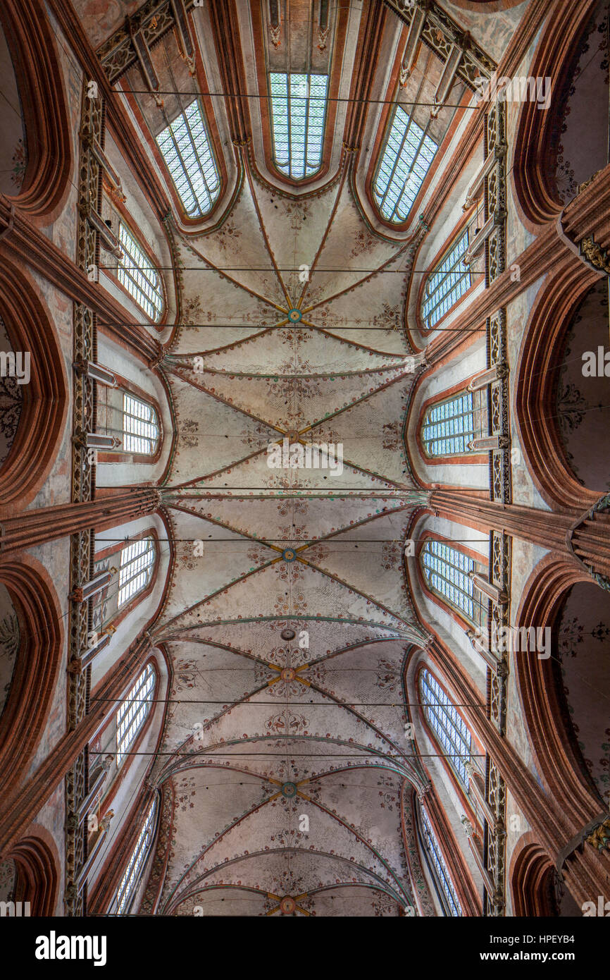La nervatura-soffitto del Lübecker Marienkirche / la chiesa di Santa Maria a Lubecca, Schleswig-Holstein, Germania Foto Stock