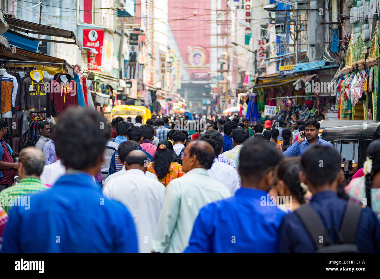 Affollata strada pedonale, Chennai, India Foto Stock