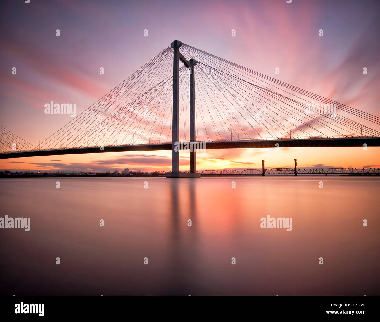 Il cavo ponte che collega Pasco e Kennewick nello Stato di Washington Foto Stock