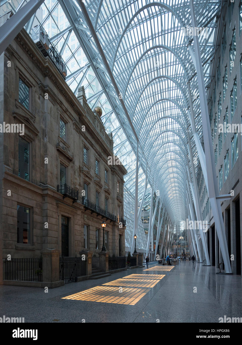 Allen Lambert Galleria, progettato da Santiago Calatrava, Brookfield Place, Toronto, Canada Foto Stock