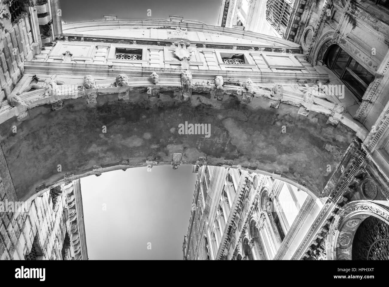 Famoso Ponte dei Sospiri nella città di Venezia, Italia. Foto Stock