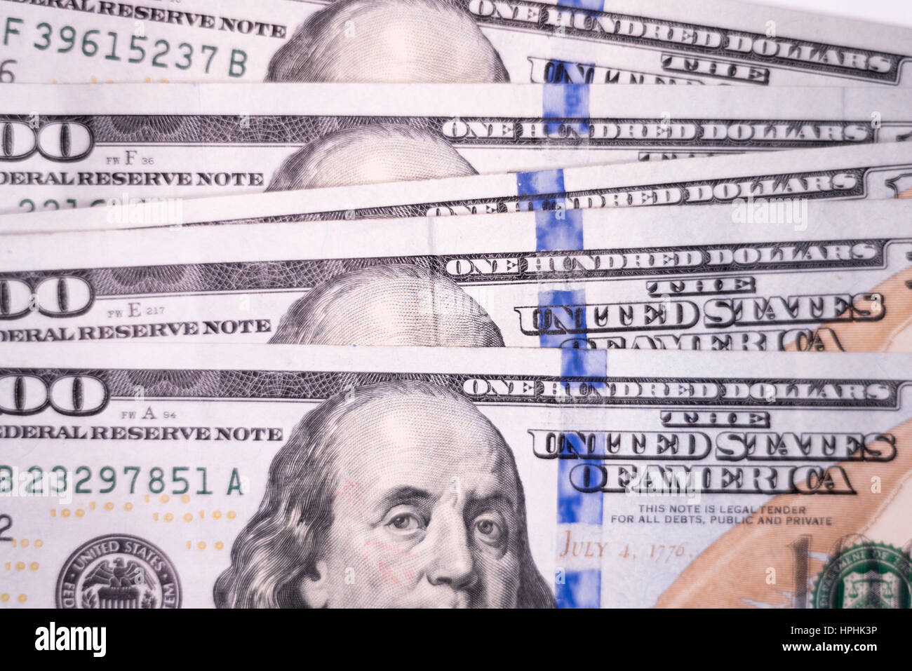 Pila di banconote da cento dollari Foto Stock
