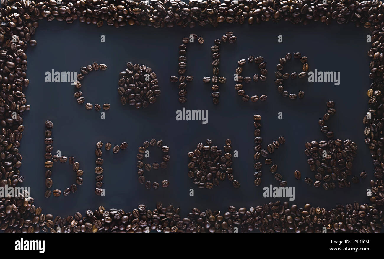 Pausa caffè parole consistono di marrone caffè in grani Foto Stock